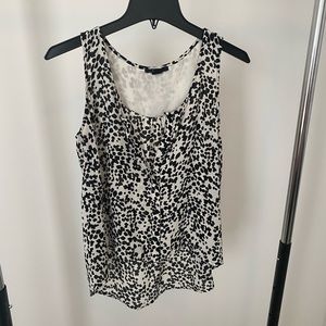 Black & White hi-lo sheer tank. Flowy & Comfortable. Good Condition!